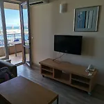 б003 в бийч резорт- море пред прозореца, плаж пред вратата !!! * Obzor