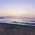 б003 в бийч резорт- море пред прозореца, плаж пред вратата !!!