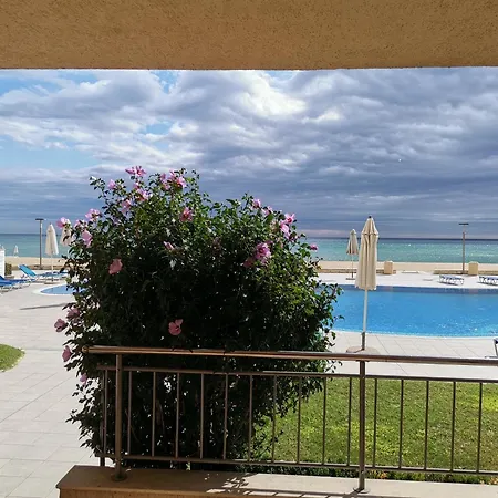 б003 в бийч резорт- море пред прозореца, плаж пред вратата !!! Apartment Obzor