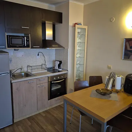 б003 в бийч резорт- море пред прозореца, плаж пред вратата !!! Apartment