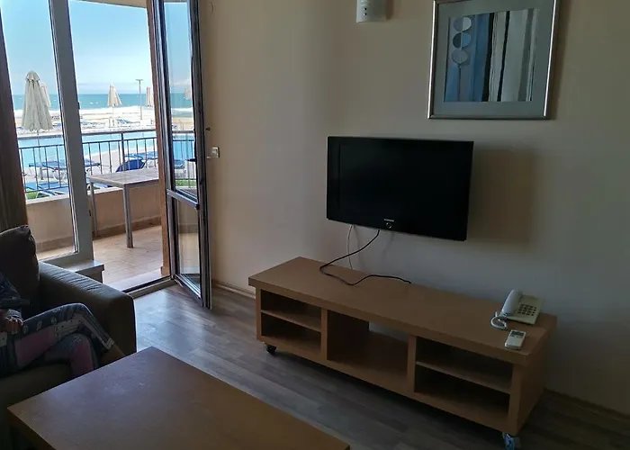 б003 в бийч резорт- море пред прозореца, плаж пред вратата !!! * Obzor