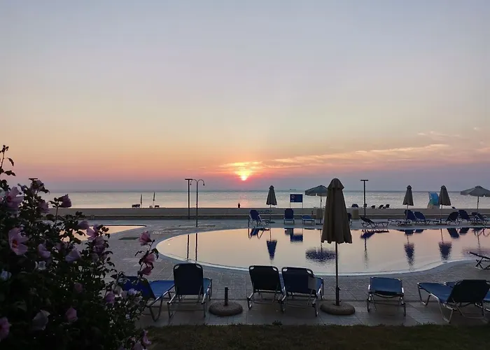 б003 в бийч резорт- море пред прозореца, плаж пред вратата !!! Apartment Obzor