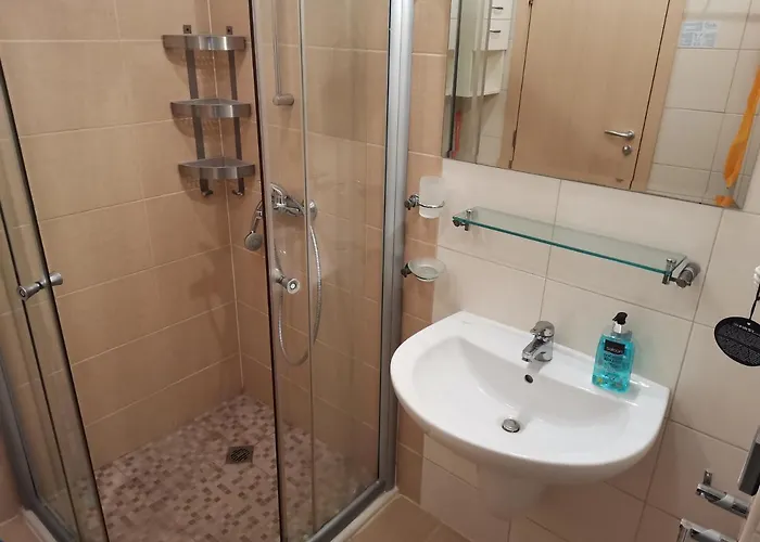 б003 в бийч резорт- море пред прозореца, плаж пред вратата !!!