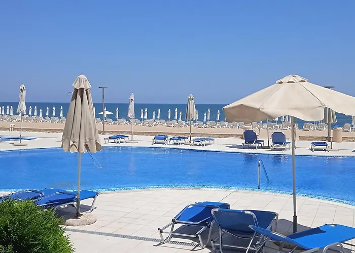 б003 в бийч резорт- море пред прозореца, плаж пред вратата !!! Obzor